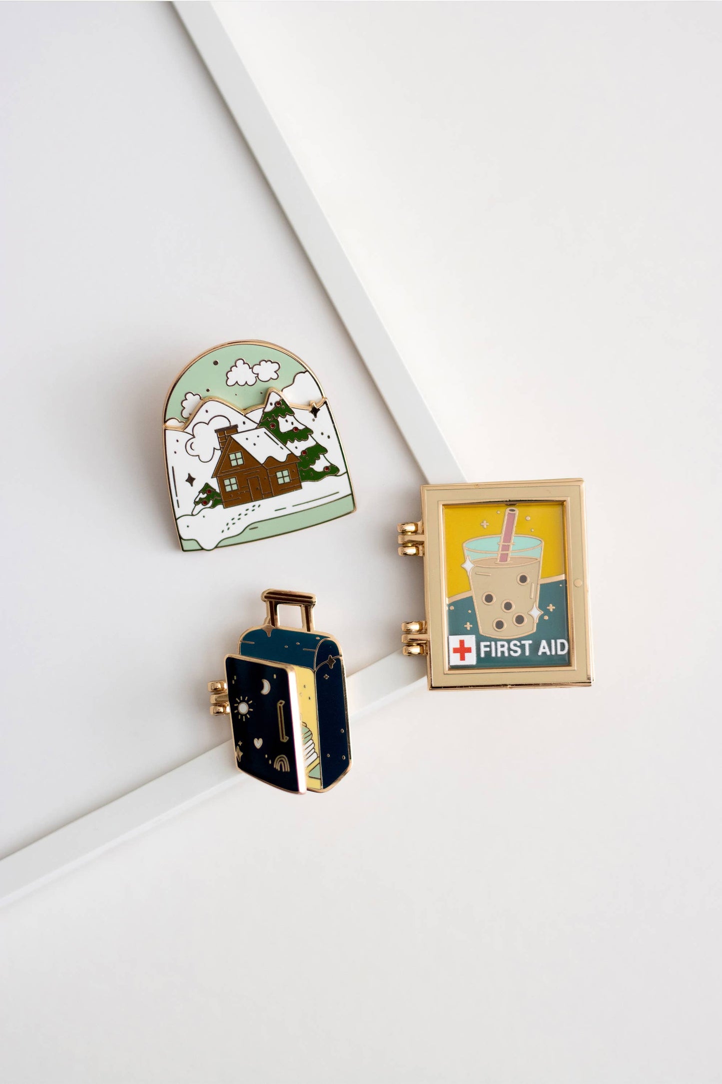 Occasionalish - Traveler Suitcase Interactive Enamel Pin
