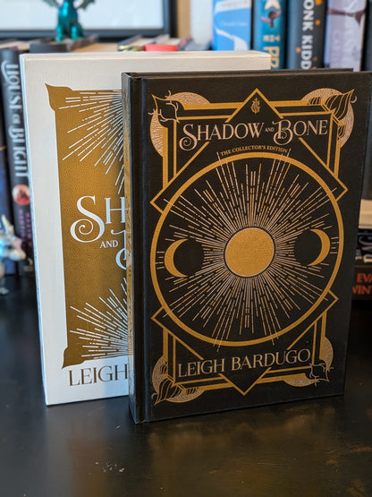 Shadow and Bone by Leigh Bardugo, Collectors Edition with Case